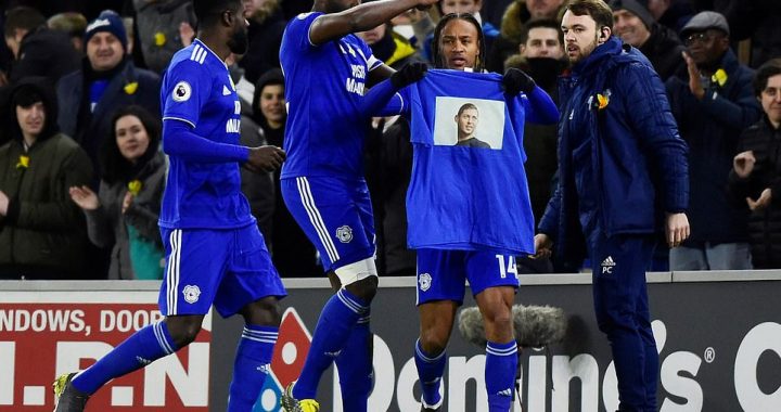 Cardiff City players wear t-shirts with Emiliano Sala’s face on them as fans give standing ovation at 28th minute to pay tribute to tragic footballer, aged 28, at Premier League clash with Bournemouth