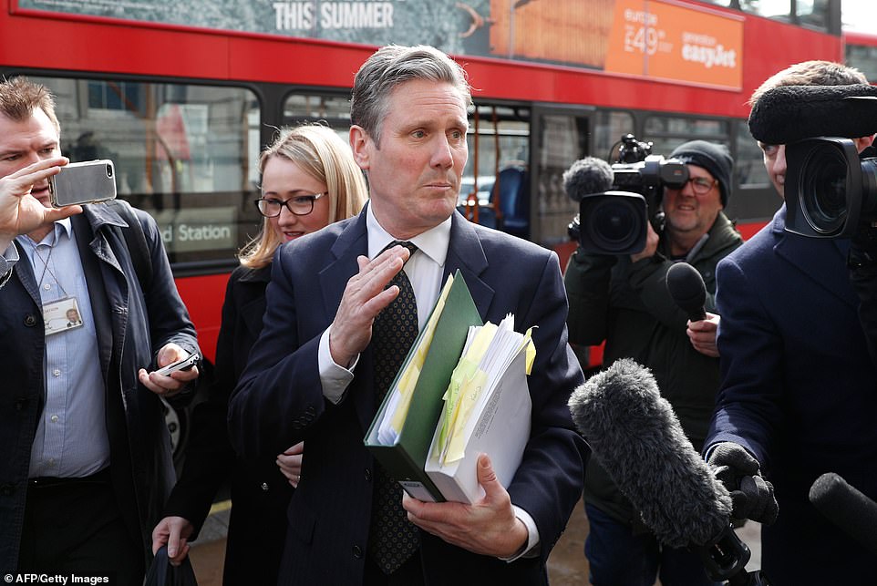 Sir Keir Starmer arrives at the Cabinet office