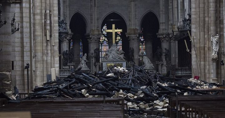 Twenty-three minutes that could have saved Notre Dame? Alarm was raised during mass at 6.20pm but staff could not find the fire until 6.43pm ….when the inferno was raging out of control
