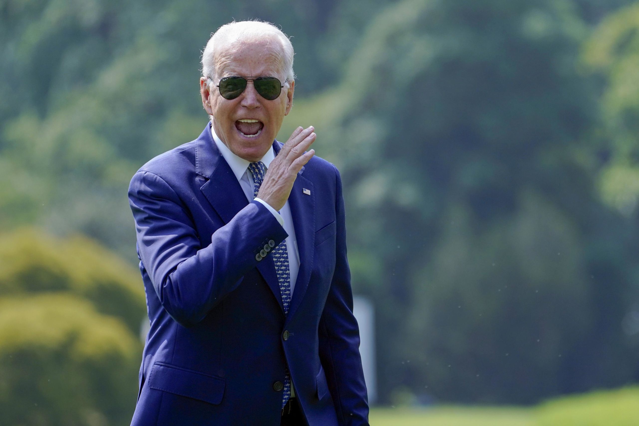 Biden vacations at Delaware beach house after week of heavy losses